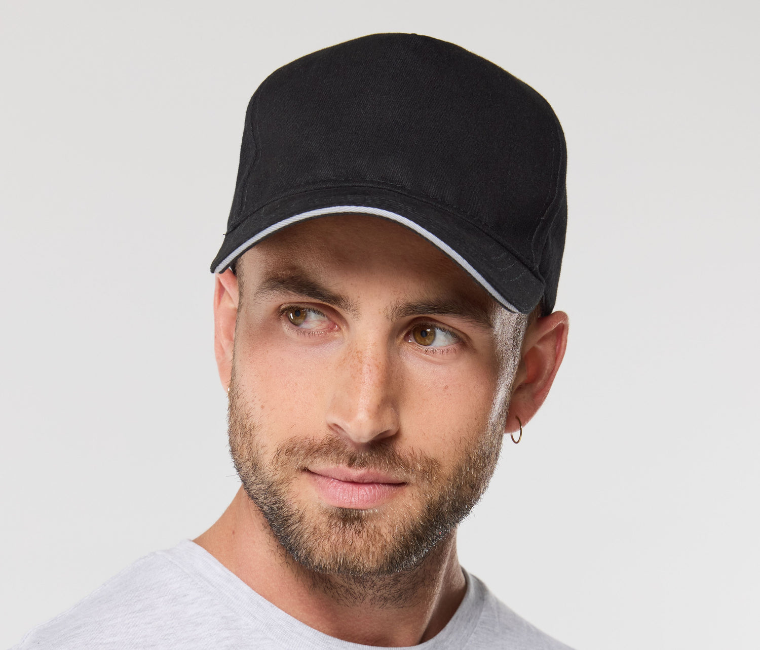 BLACK&MATCH CASQUETTE 5 PANS