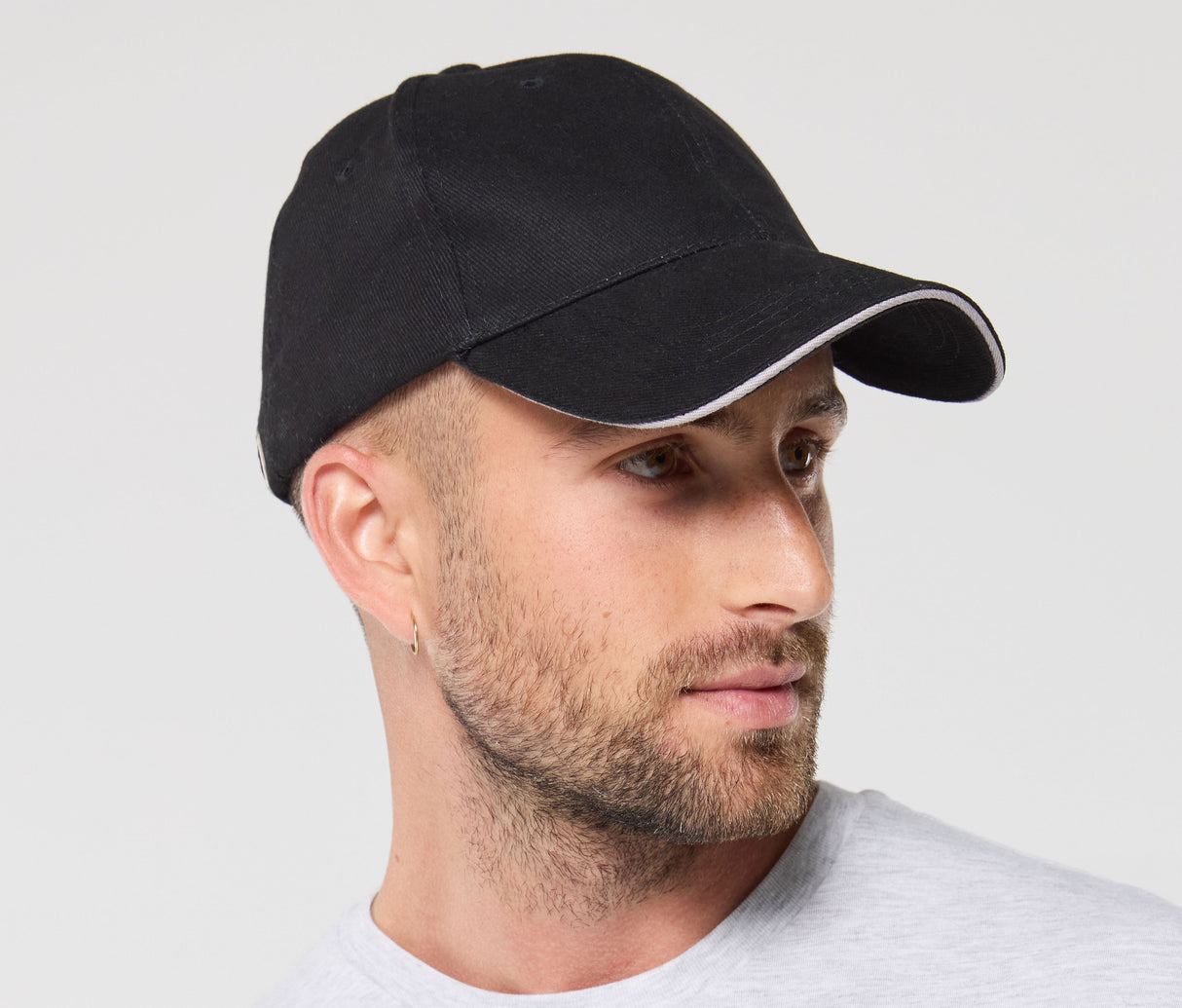 BLACK&MATCH CASQUETTE 6 PANS