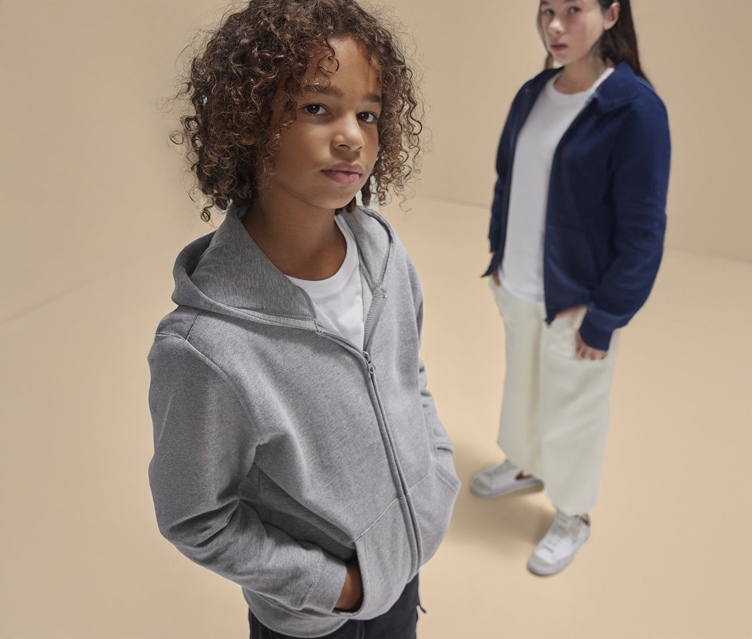 B&C ID.334 ZIP HOOD /KIDS