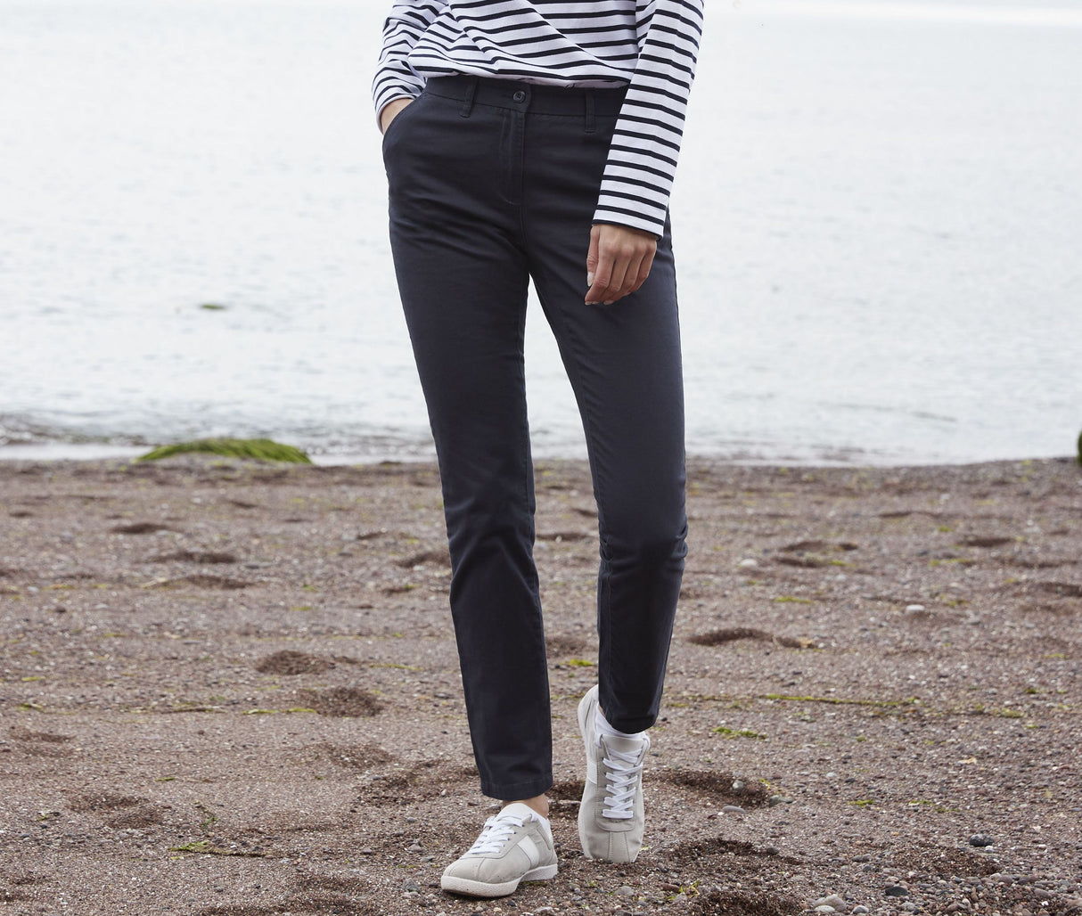 FRONT ROW LADIE'S LIGHTWEIGHT CHINO