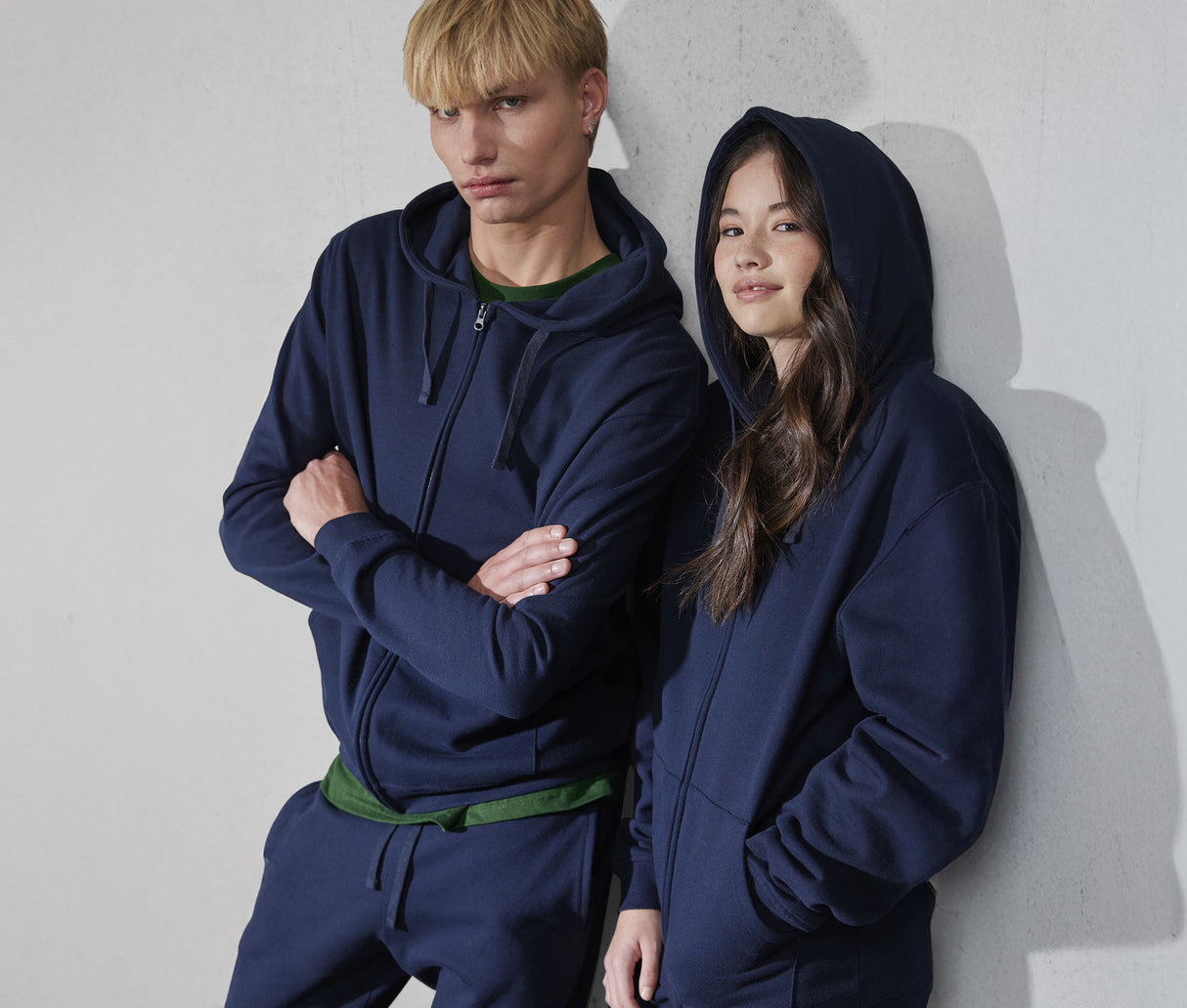B&C ID.334 ZIP HOOD