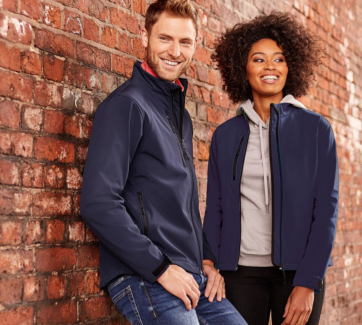 RUSSELL MEN'S SOFTSHELL JACKET
