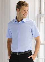 RUSSELL COLLECTION MEN'S SHORT SLEEVE TAILORED HERRINGBONE SHIRT