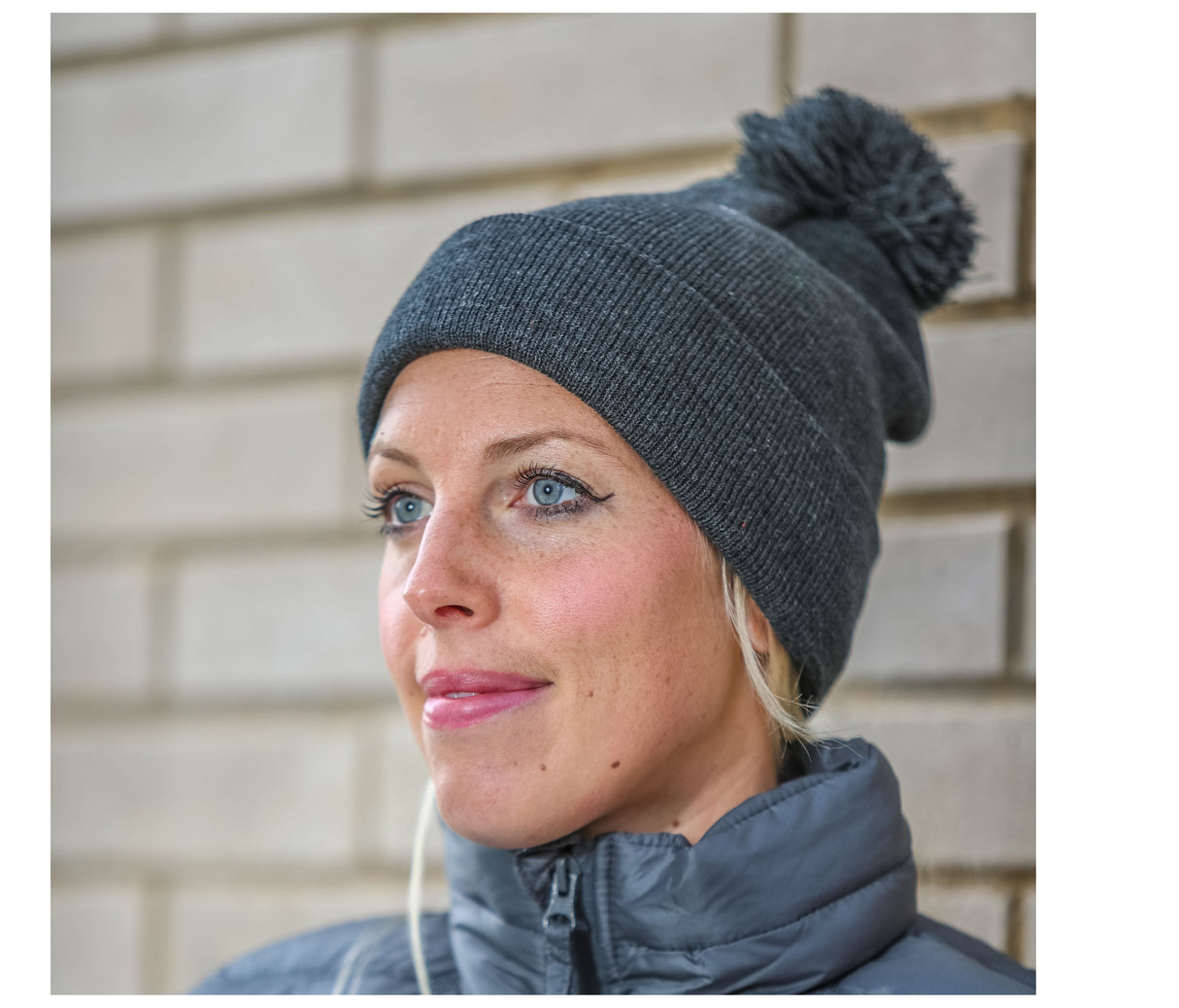 RESULT POM POM BEANIE HAT